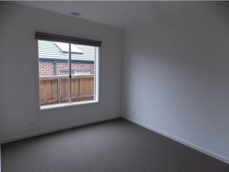 4 Piccadily Court, Doreen VIC 3754