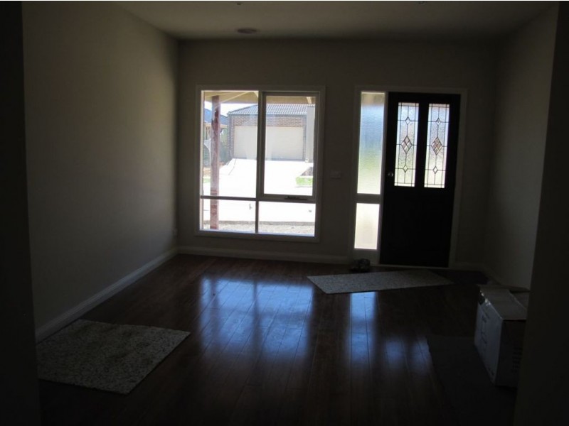 19 Sunridge Drive, Mernda VIC 3754