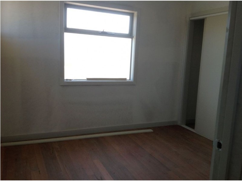 25 Mareborne St, Epping VIC 3076