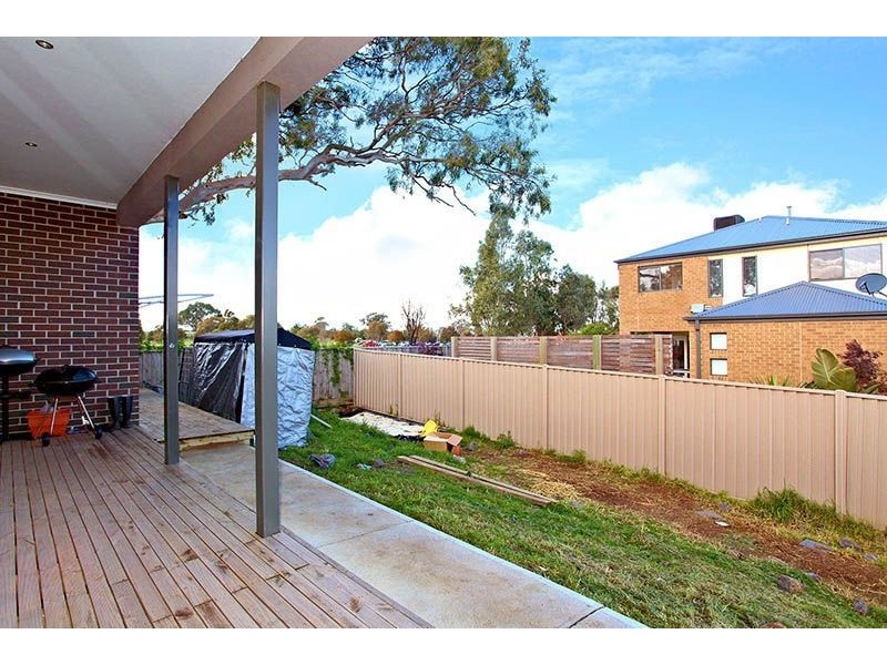 215 Harvest Home Road, Epping VIC 3076