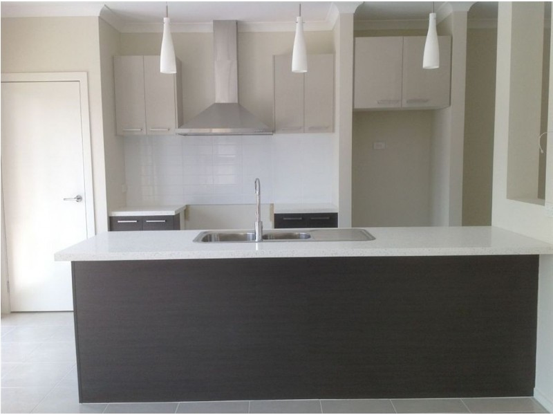 4 Freshwater Way, South Morang VIC 3752