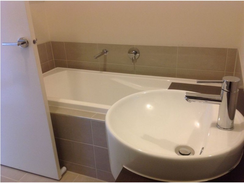 4 Freshwater Way, South Morang VIC 3752