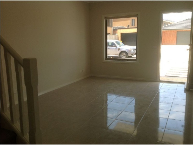 4 Freshwater Way, South Morang VIC 3752