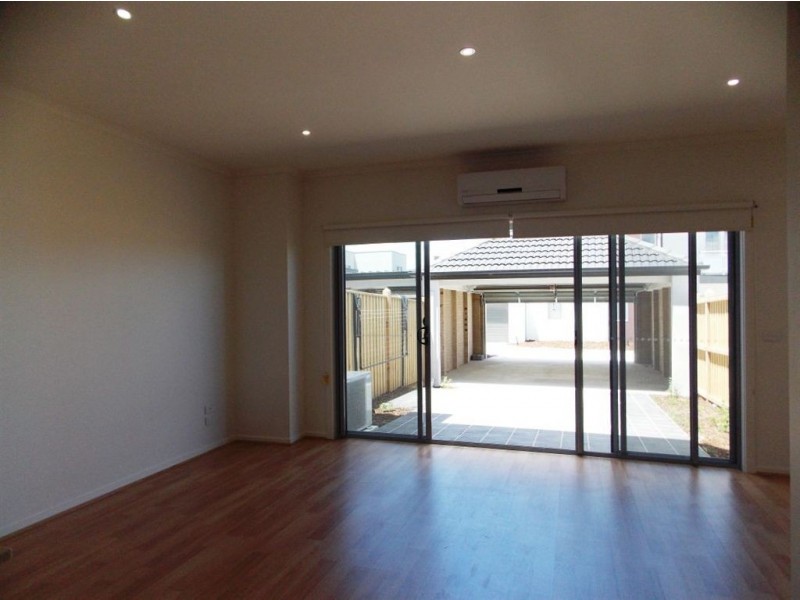56 Cascade Terrace, Craigieburn VIC 3064