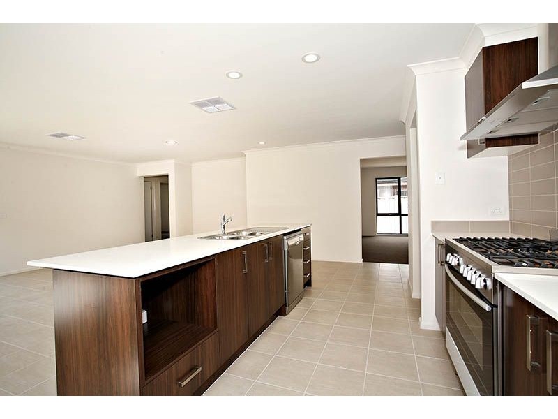 18 Melody Way, Epping VIC 3076