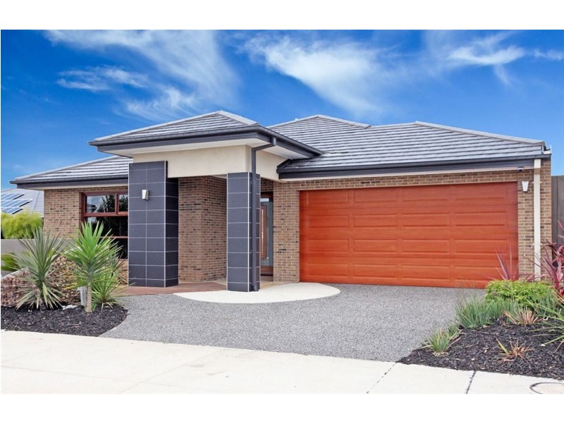 10 Stonegate Drive, Wollert VIC 3750