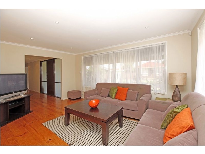 39 Pinetree Crescent, Lalor VIC 3075