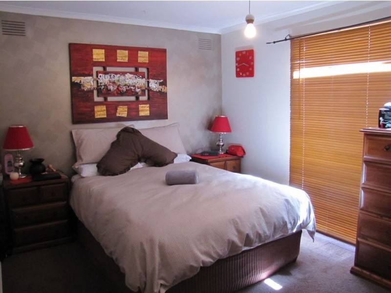18 Epsom Avenue, Epping VIC 3076