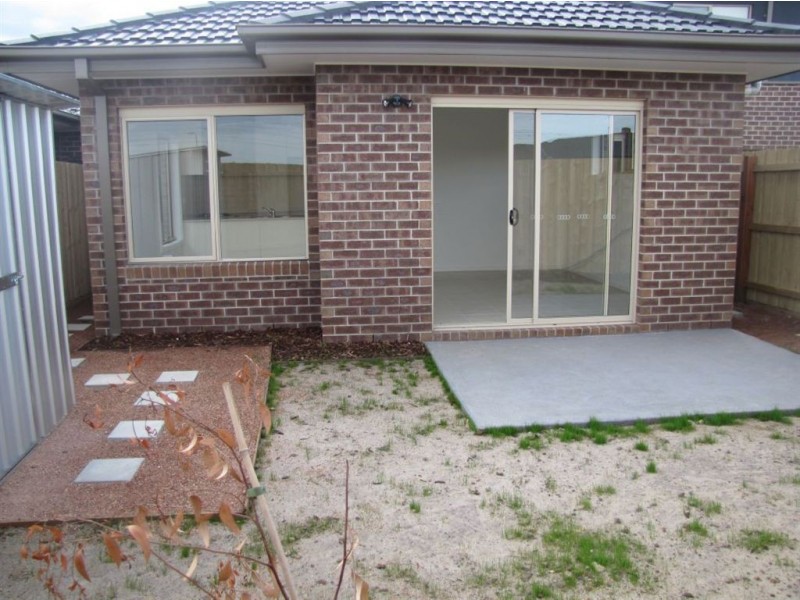 2/7 Rosamond Way, Epping VIC 3076