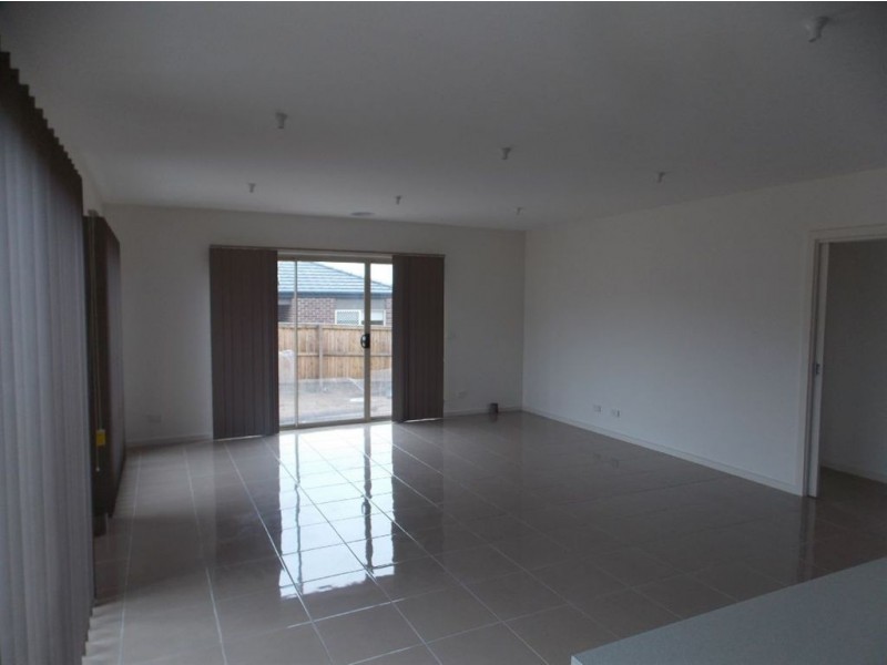 4 Piccadily Court, Doreen VIC 3754
