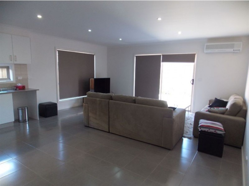 19 Hermione Terrace, Epping VIC 3076