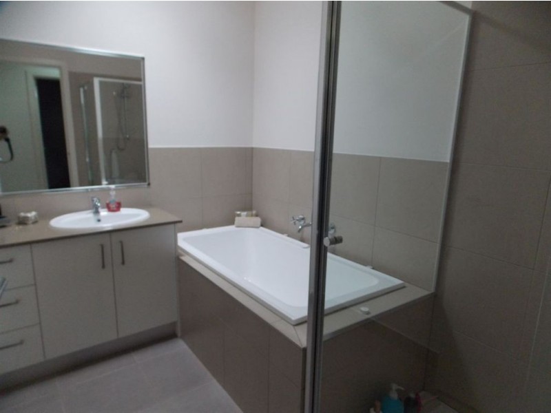 19 Hermione Terrace, Epping VIC 3076
