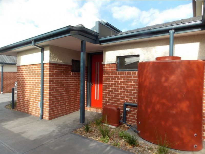 2/105 Rathcown Road, Reservoir VIC 3073