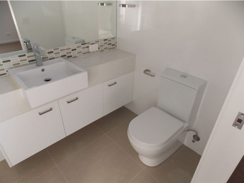 2/3 Sturt Street, Essendon VIC 3040