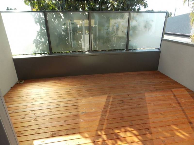 2/3 Sturt Street, Essendon VIC 3040