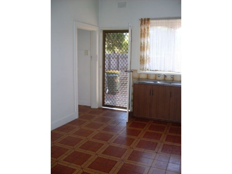 2/950 High Street, Reservoir VIC 3073