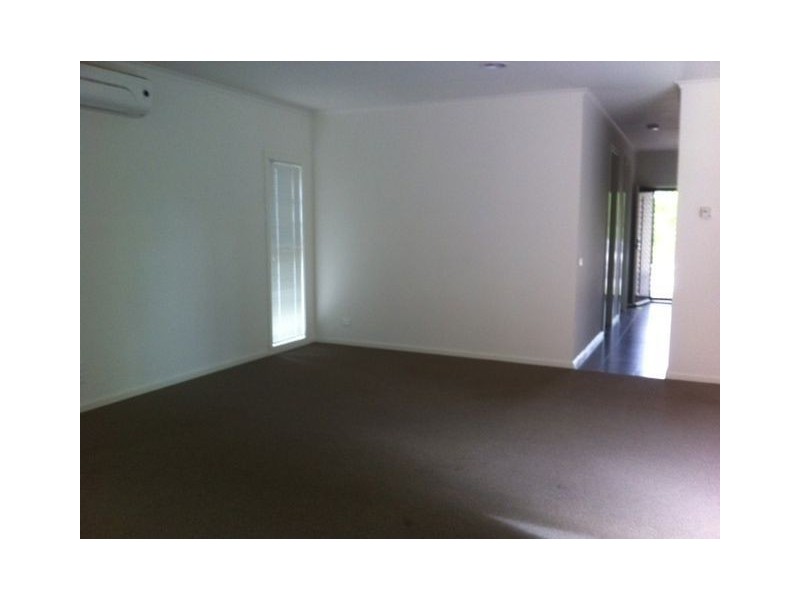 33 Carome Way, Doreen VIC 3754