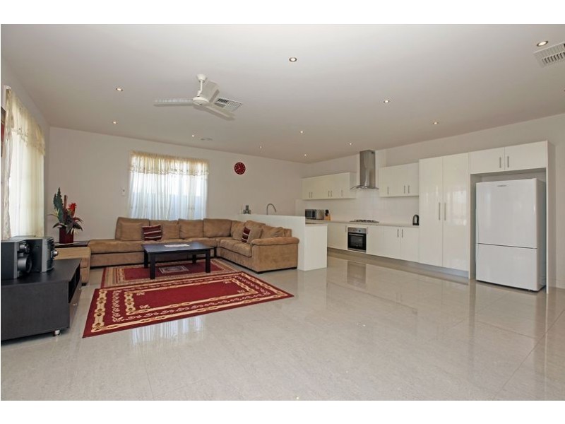 215 Harvest Home Road, Epping VIC 3076