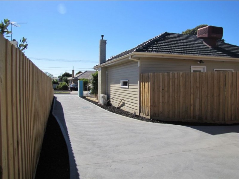 1/5 Pine Street, Thomastown VIC 3074