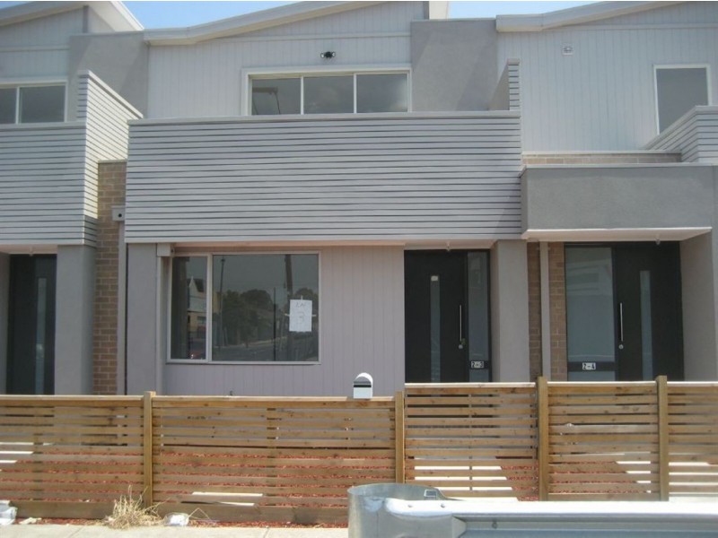 3/2 Glenroy road, Glenroy VIC 3046