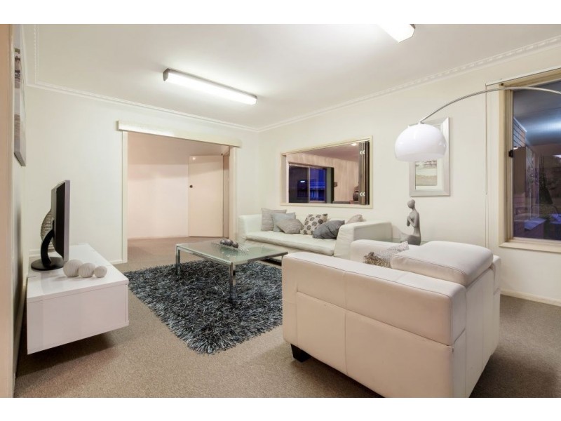 12 Norfolk Crescent, Bundoora VIC 3083