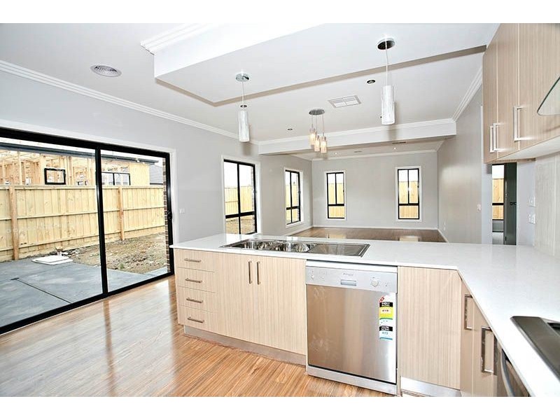 14 wigan close, Epping VIC 3076