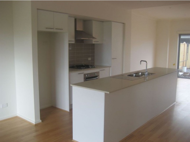 7 Alexander Circuit, Craigieburn VIC 3064