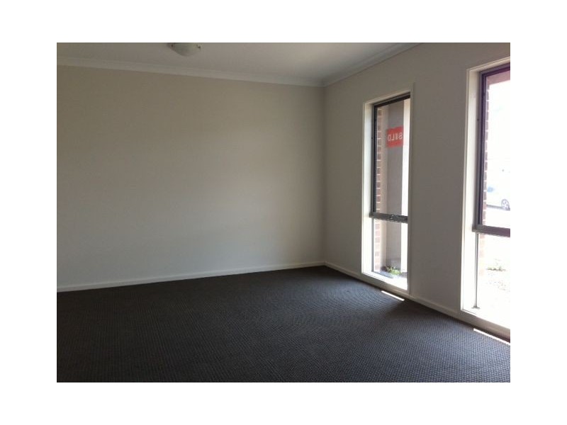 38 Palisades Boulevard, South Morang VIC 3752