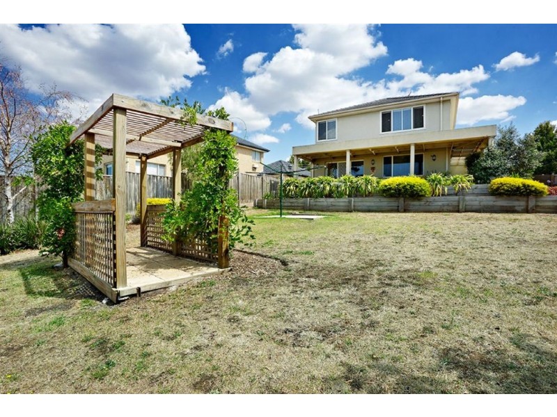 15 Parkside Rise, Craigieburn VIC 3064