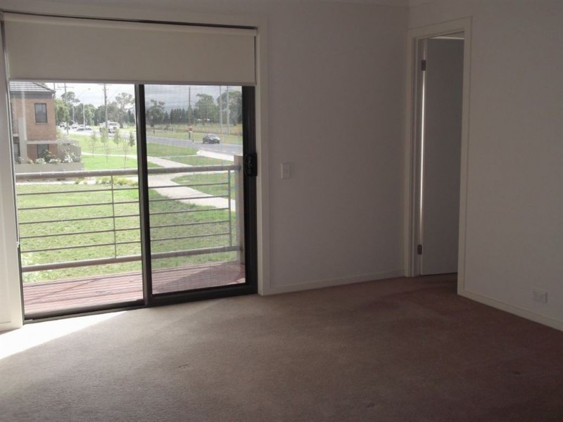 14 Helios Walk, Epping VIC 3076