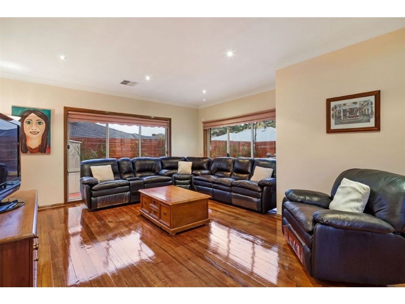194 Meridian Drive, South Morang VIC 3752
