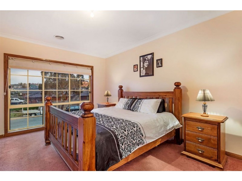 194 Meridian Drive, South Morang VIC 3752