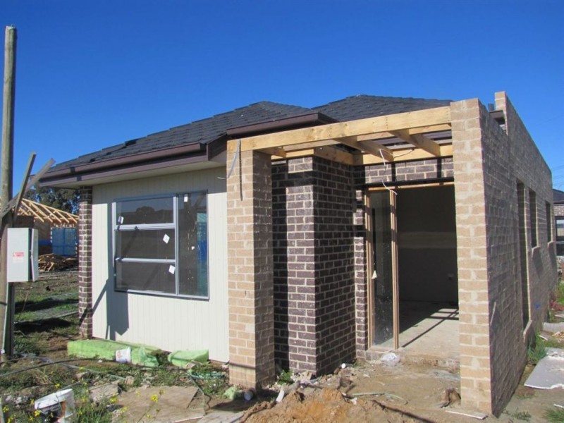 1/10 Hermione Terrace, Epping VIC 3076