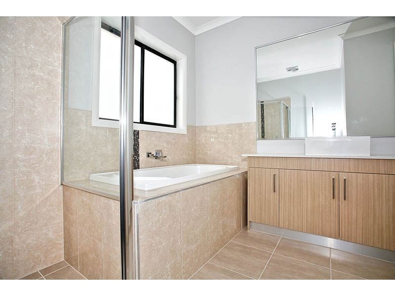 14 Wigan Close, Epping VIC 3076