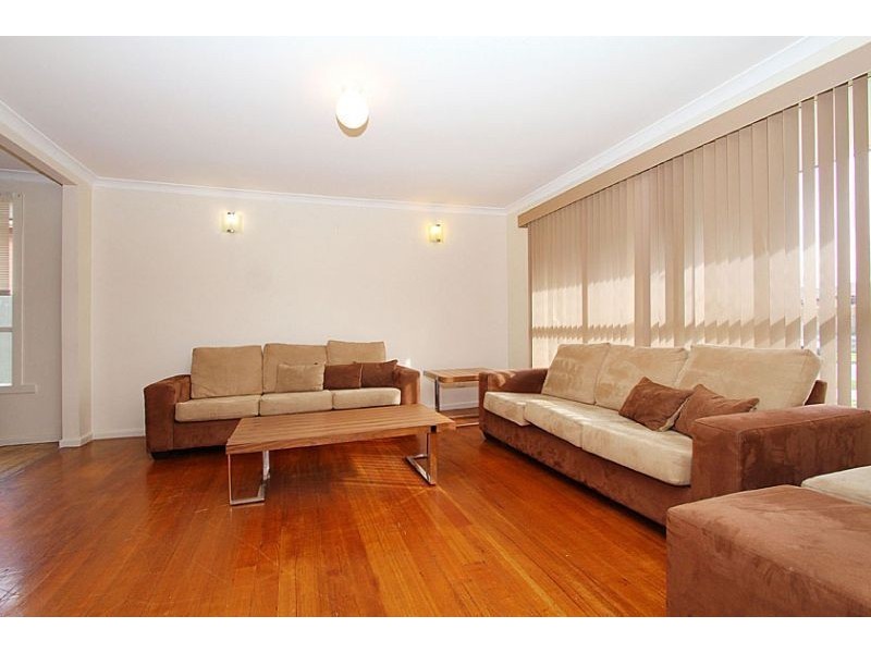 6 Canberra Grove, Lalor VIC 3075