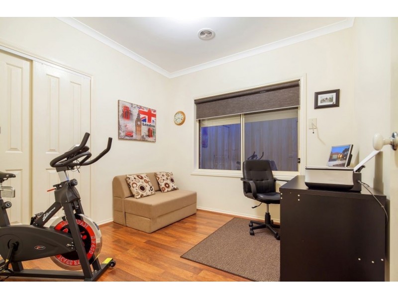 14 Cassowary Road, South Morang VIC 3752