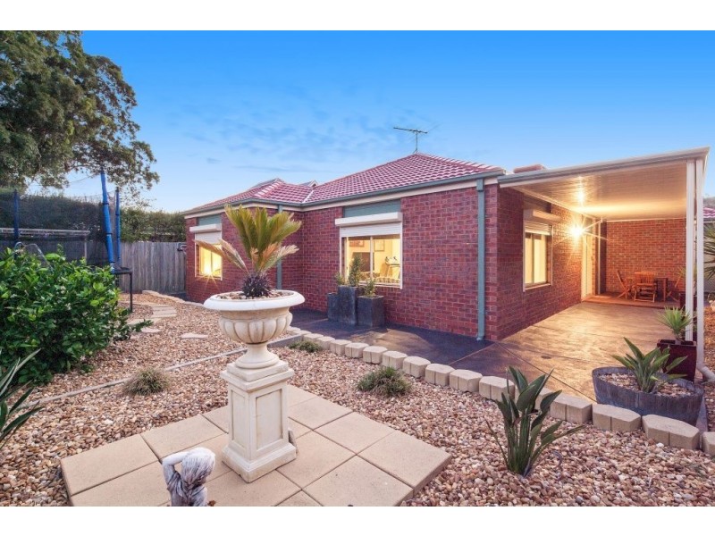 14 Cassowary Road, South Morang VIC 3752