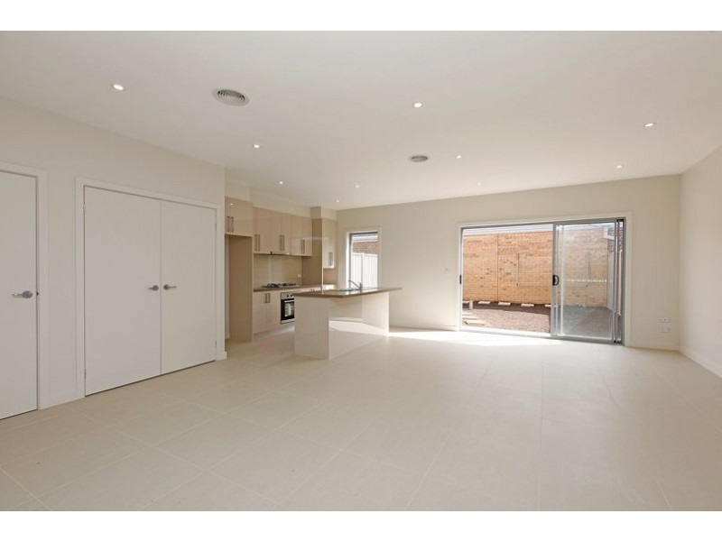 31 Mareborne Street, Epping VIC 3076