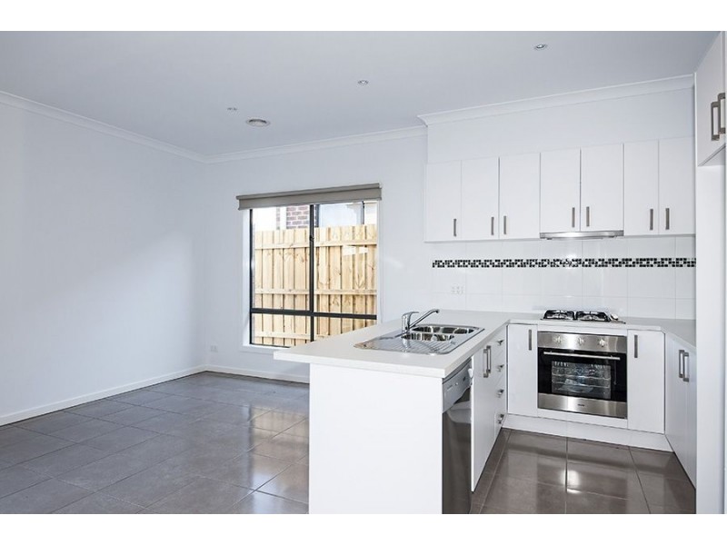 13 Oriano street, Epping VIC 3076