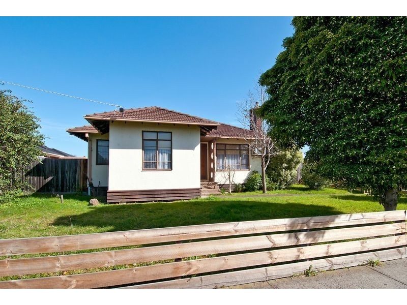 7 Crevelli Street, Reservoir VIC 3073