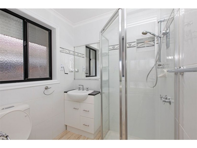 11 Pinnacle Court, Lalor VIC 3075