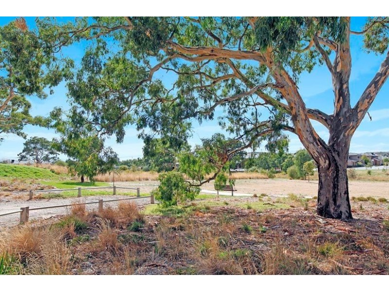 11 Dodd Lane, Epping VIC 3076