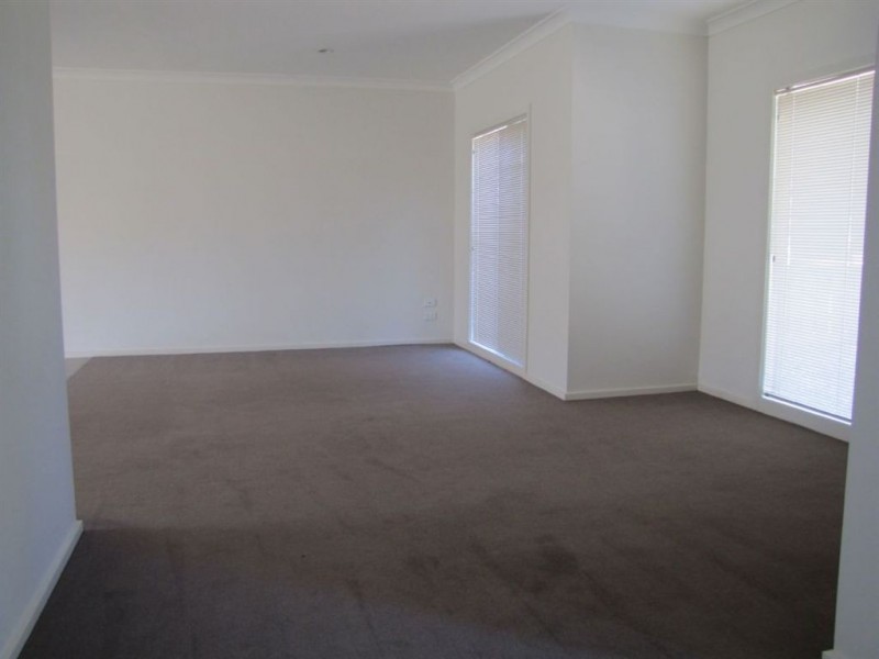 17 Raven Walk, Epping VIC 3076