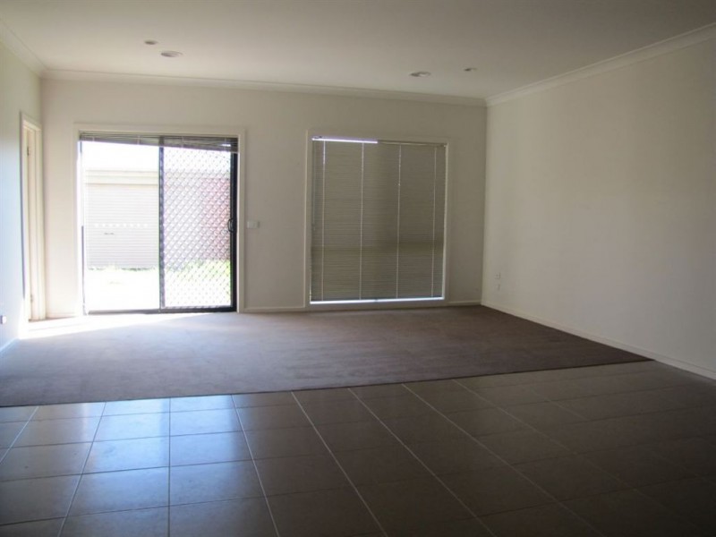 17 Raven Walk, Epping VIC 3076