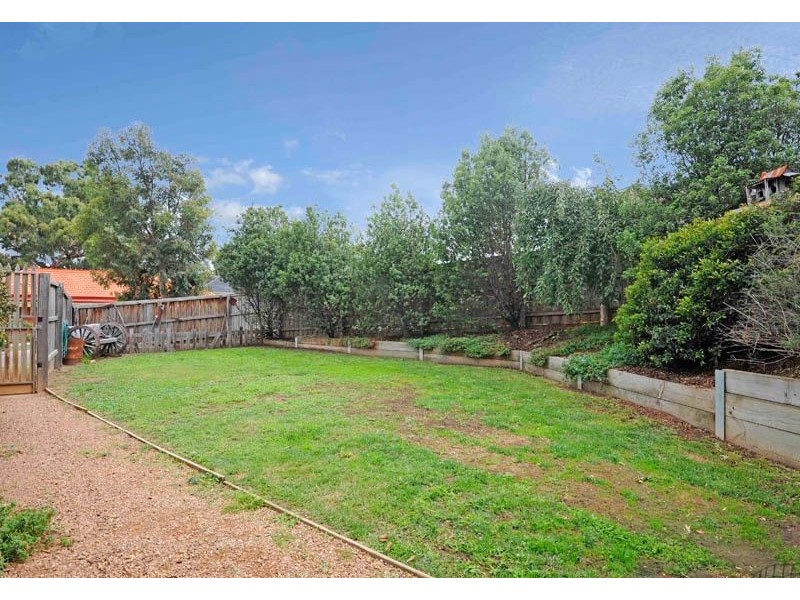 12 Water Pepper Court, South Morang VIC 3752