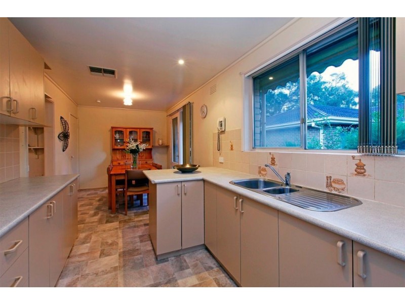 74 Bendoran Crescent, Bundoora VIC 3083