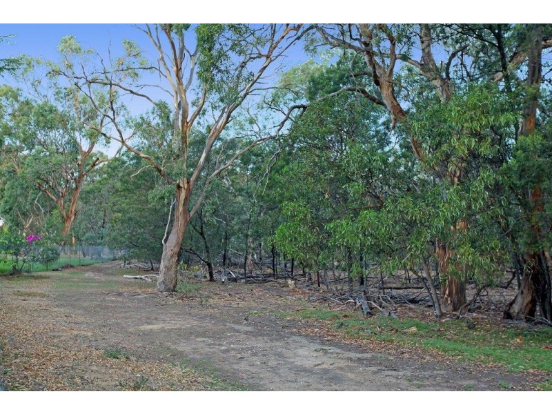 74 Bendoran Crescent, Bundoora VIC 3083