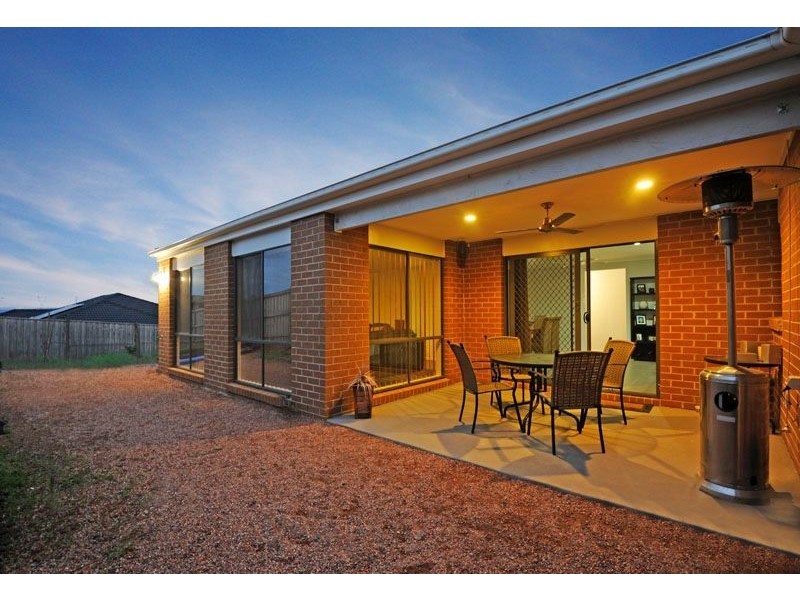 319 Flaxen Hills Road, Doreen VIC 3754