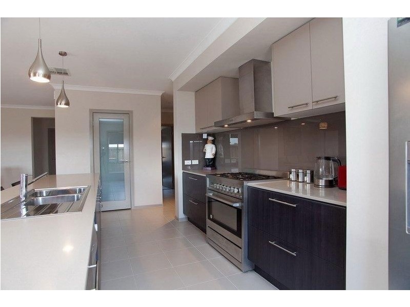 48 Horsley Crescent, Doreen VIC 3754