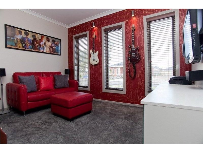 48 Horsley Crescent, Doreen VIC 3754